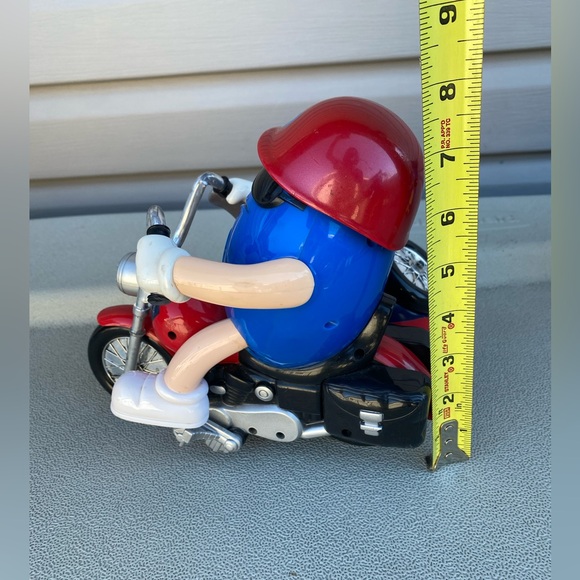 Freedom Rider M&M Red White & Blue Motorcycle Candy Dispenser. - Picture 8 of 10